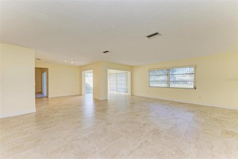Casa en venta en Bradenton, Florida, 2 dormitorios, 177.72 m2 № 1530140 - foto 12