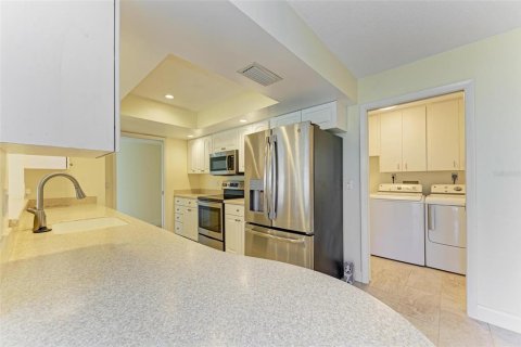 Casa en venta en Bradenton, Florida, 2 dormitorios, 177.72 m2 № 1530140 - foto 21