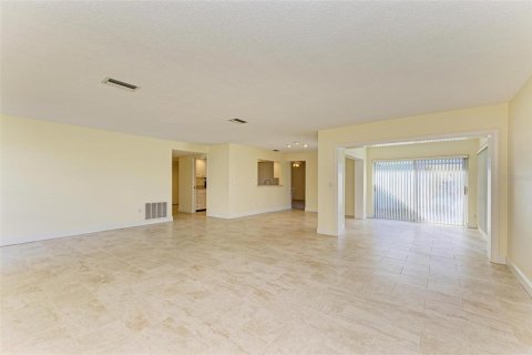 Casa en venta en Bradenton, Florida, 2 dormitorios, 177.72 m2 № 1530140 - foto 13