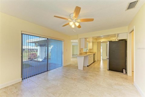 Casa en venta en Bradenton, Florida, 2 dormitorios, 177.72 m2 № 1530140 - foto 19