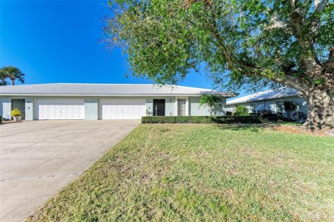 Casa en venta en Bradenton, Florida, 2 dormitorios, 177.72 m2 № 1530140 - foto 1