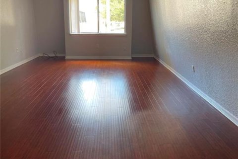 Condo in Orlando, Florida, 2 bedrooms № 2389351 - photo 17