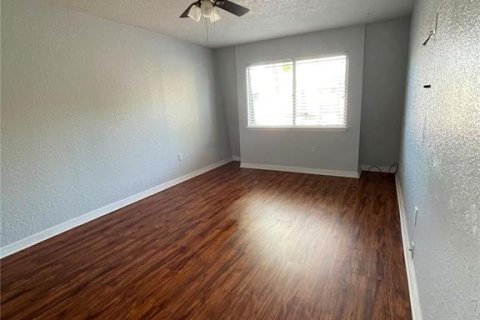 Condo in Orlando, Florida, 2 bedrooms № 2389351 - photo 14