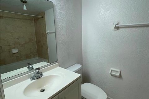 Condo in Orlando, Florida, 2 bedrooms № 2389351 - photo 15