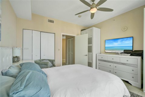 Купить кондоминиум в Майами, Флорида 2 спальни, 102.94м2, № 2052119 - фото 14