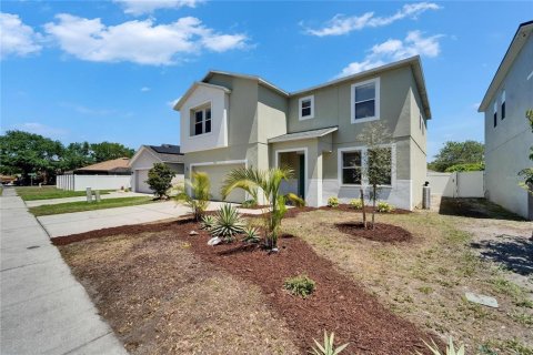 House in Mulberry, Florida 3 bedrooms, 235.51 sq.m. № 1640253 - photo 5