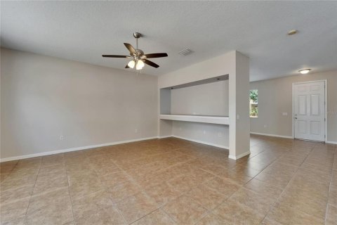 House in Mulberry, Florida 3 bedrooms, 235.51 sq.m. № 1640253 - photo 13
