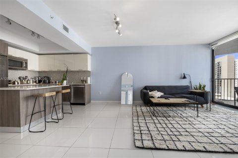 Condominio en alquiler en Doral, Florida, 1 dormitorio, 63.92 m2 № 2070101 - foto 8