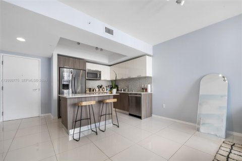 Condominio en alquiler en Doral, Florida, 1 dormitorio, 63.92 m2 № 2070101 - foto 6