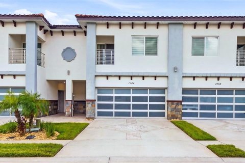 Townhouse in Davenport, Florida 3 bedrooms, 209.03 sq.m. № 2386184 - photo 2