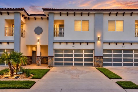 Townhouse in Davenport, Florida 3 bedrooms, 209.03 sq.m. № 2386184