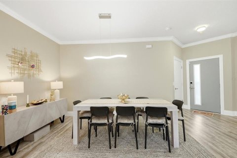 Townhouse in Davenport, Florida 3 bedrooms, 209.03 sq.m. № 2386184 - photo 9