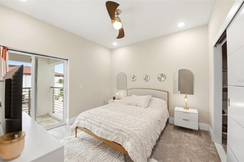 Townhouse in Davenport, Florida 3 bedrooms, 209.03 sq.m. № 2386184 - photo 21