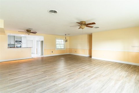 Villa ou maison à vendre à Sebring, Floride: 4 chambres, 182.83 m2 № 2321415 - photo 4