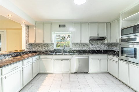 Villa ou maison à vendre à Sebring, Floride: 4 chambres, 182.83 m2 № 2321415 - photo 6