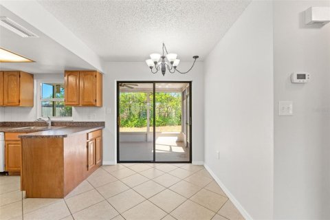 Casa en venta en Port Richey, Florida, 2 dormitorios, 65.4 m2 № 2225377 - foto 6