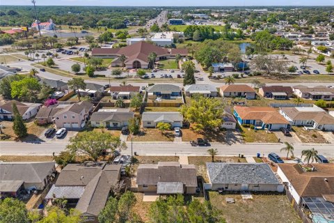 Casa en venta en Port Richey, Florida, 2 dormitorios, 65.4 m2 № 2225377 - foto 23