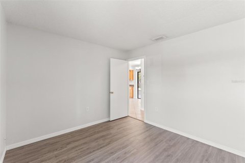 Casa en venta en Port Richey, Florida, 2 dormitorios, 65.4 m2 № 2225377 - foto 10