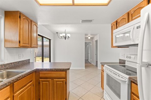 Casa en venta en Port Richey, Florida, 2 dormitorios, 65.4 m2 № 2225377 - foto 7