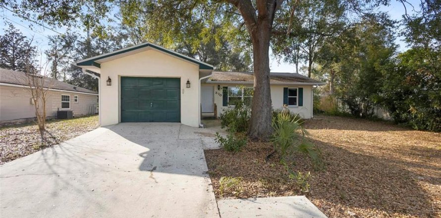 House in Orange City, Florida 2 bedrooms, 108.51 sq.m. № 1523829