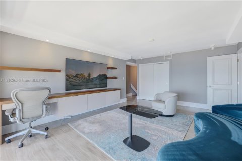 Copropriété à vendre à Miami, Floride: 2 chambres, 151.8 m2 № 1958188 - photo 24