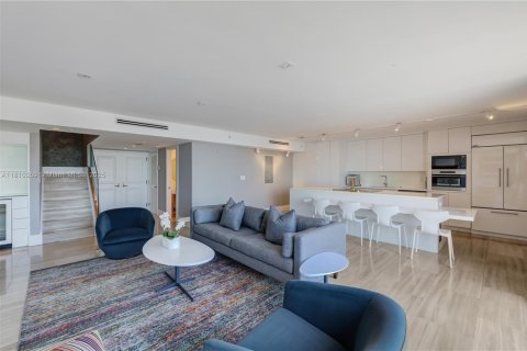 Copropriété à vendre à Miami, Floride: 2 chambres, 151.8 m2 № 1958188 - photo 11