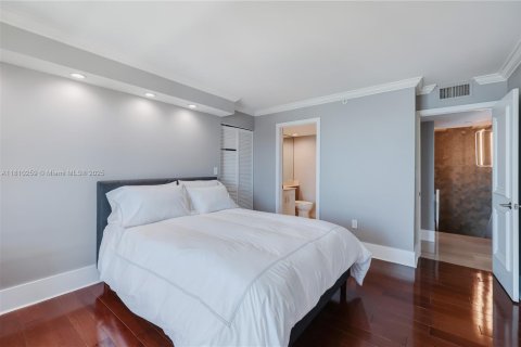 Copropriété à vendre à Miami, Floride: 2 chambres, 151.8 m2 № 1958188 - photo 19