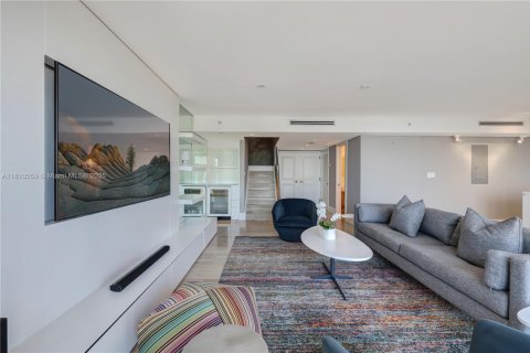 Copropriété à vendre à Miami, Floride: 2 chambres, 151.8 m2 № 1958188 - photo 12