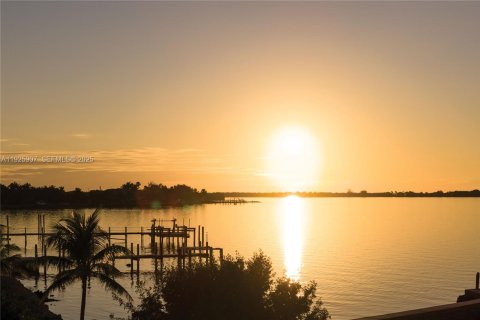 Casa en venta en Marathon, Florida, 10 dormitorios, 737.09 m2 № 1984724 - foto 30