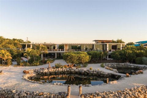 Casa en venta en Marathon, Florida, 10 dormitorios, 737.09 m2 № 1984724 - foto 26