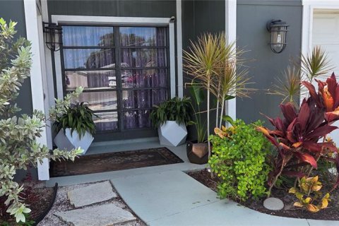 House in Sarasota, Florida 4 bedrooms, 142.51 sq.m. № 2104490 - photo 3