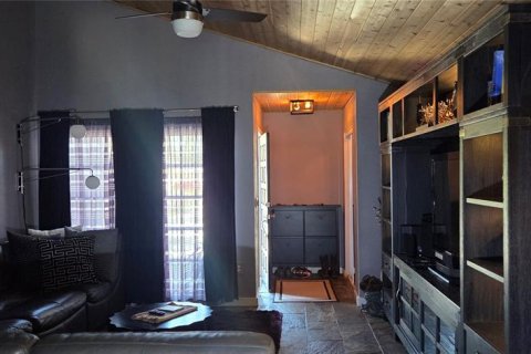 House in Sarasota, Florida 4 bedrooms, 142.51 sq.m. № 2104490 - photo 10