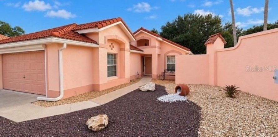 Villa ou maison à The Villages, Floride 2 chambres, 123.65 m2 № 2425324