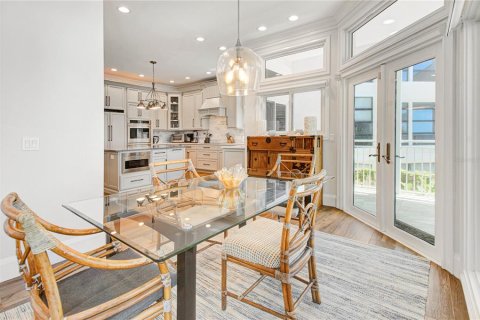 Casa en alquiler en Belleair Beach, Florida, 4 dormitorios, 358.42 m2 № 1848649 - foto 13