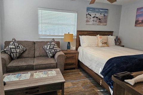 Condo in Englewood, Florida, 3 bedrooms № 2123081 - photo 15