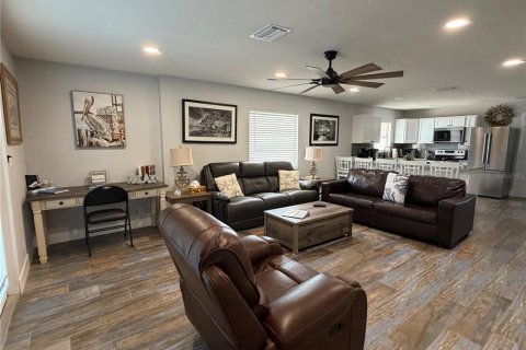 Condo in Englewood, Florida, 3 bedrooms № 2123081 - photo 6
