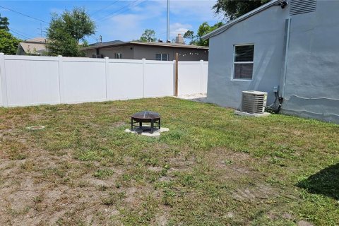 Villa ou maison à vendre à Saint Petersburg, Floride: 2 chambres, 66.89 m2 № 2219331 - photo 22