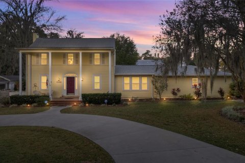 Casa en Ocala, Florida 4 dormitorios, 221.94 m2 № 2140984