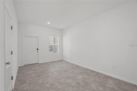 Townhouse in Davenport, Florida 3 bedrooms, 170.94 sq.m. № 2143743 - photo 3