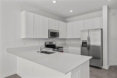 Townhouse in Davenport, Florida 3 bedrooms, 170.94 sq.m. № 2143743 - photo 8