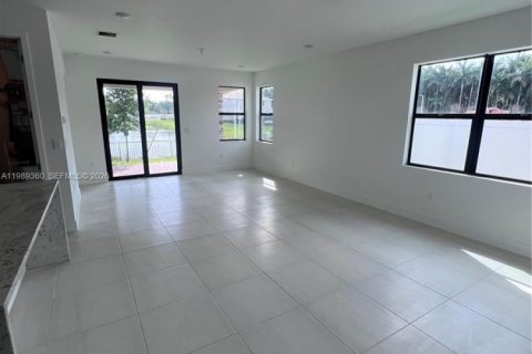 Casa en alquiler en Davie, Florida, 4 dormitorios, 161.56 m2 № 2057940 - foto 14