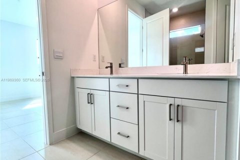 Casa en alquiler en Davie, Florida, 4 dormitorios, 161.56 m2 № 2057940 - foto 27