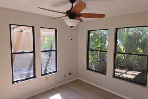 House in Bradenton, Florida 3 bedrooms, 153.29 sq.m. № 2112190 - photo 20