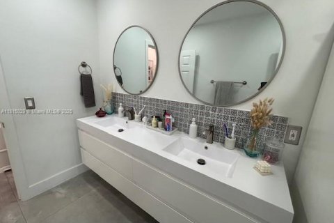 Купить виллу или дом в Майами, Флорида 4 спальни, 371.05м2, № 1766938 - фото 17