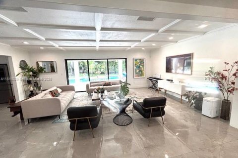 Купить виллу или дом в Майами, Флорида 4 спальни, 371.05м2, № 1766938 - фото 10