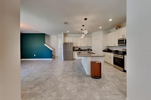 Casa en alquiler en Apopka, Florida, 5 dormitorios, 248.14 m2 № 2107353 - foto 7