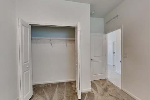 Casa en alquiler en Apopka, Florida, 5 dormitorios, 248.14 m2 № 2107353 - foto 12