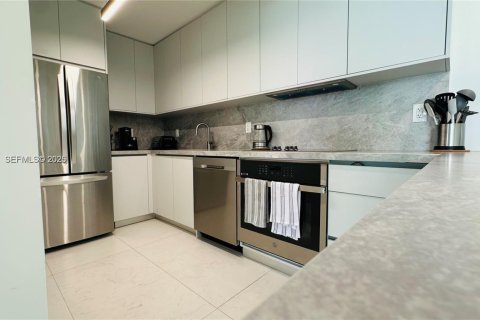 Copropriété à louer à Miami, Floride: 2 chambres, 89.19 m2 № 1996586 - photo 21