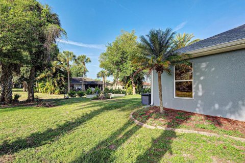 Casa en venta en Punta Gorda, Florida, 4 dormitorios, 199.28 m2 № 2212759 - foto 5
