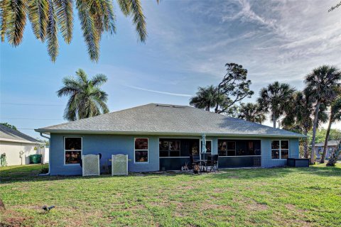 Casa en venta en Punta Gorda, Florida, 4 dormitorios, 199.28 m2 № 2212759 - foto 9